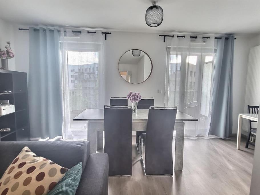 Superbe Appartement Avec 2 Balcons - Vue Sur La Cathedrale Environ 15 Min En Tram Страсбург Екстериор снимка